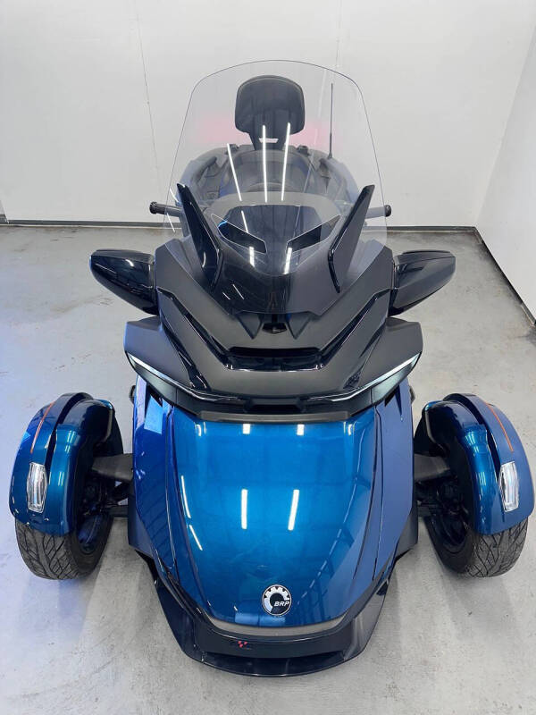 2022 Can-Am Spyder RT SE6