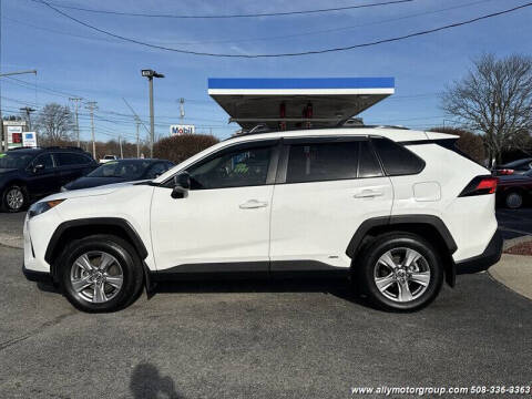 2022 Toyota RAV4 Hybrid LE