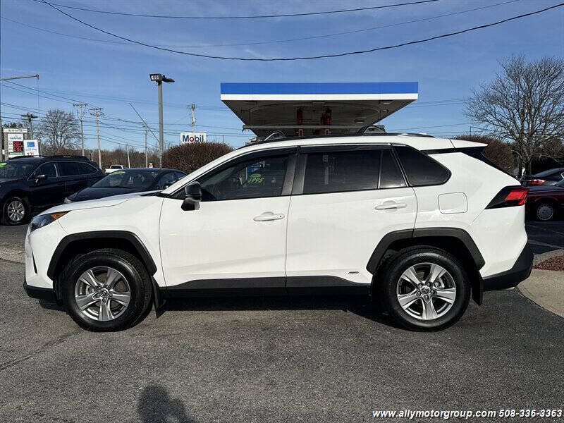 2022 Toyota RAV4 Hybrid LE