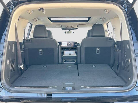 2025 Infiniti QX80 Pure