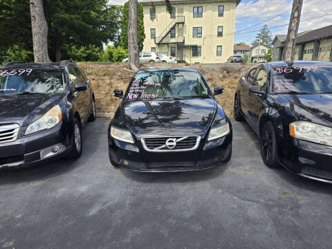 2011 Volvo S40 for sale at SUSQUEHANNA VALLEY PRE OWNED MOTORS in Lewisburg PA