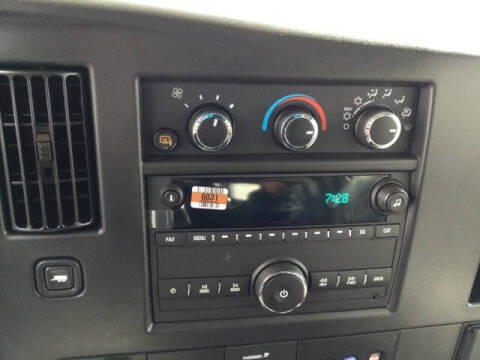 2025 Chevrolet Express 3500