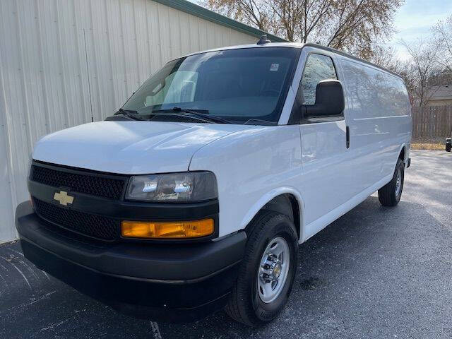 2023 Chevrolet Express 2500