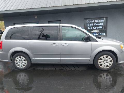 2015 Dodge Grand Caravan for sale at Auto Credit Connection LLC in Uniontown PA