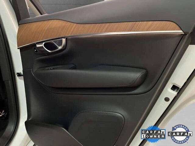 2025 Volvo XC90 B6 Plus Bright Theme 7P