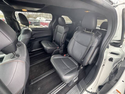 2022 Toyota Sienna XSE 7-Passenger