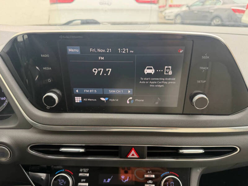 2022 Hyundai Sonata Hybrid Blue