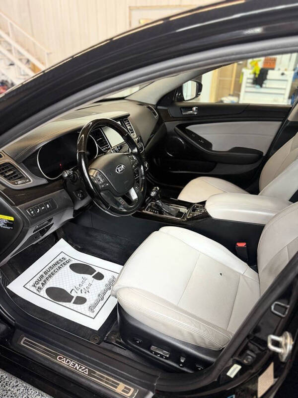 2014 Kia Cadenza Premium