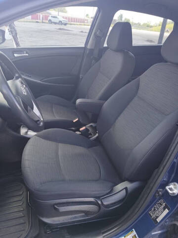 2017 Hyundai Accent SE