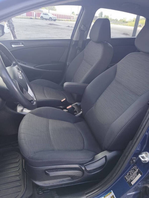 2017 Hyundai Accent SE