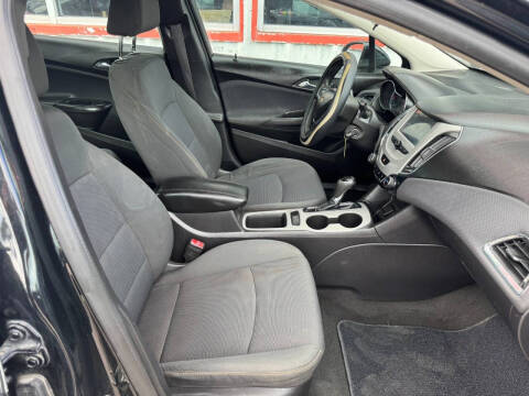 2017 Chevrolet Cruze LS Auto