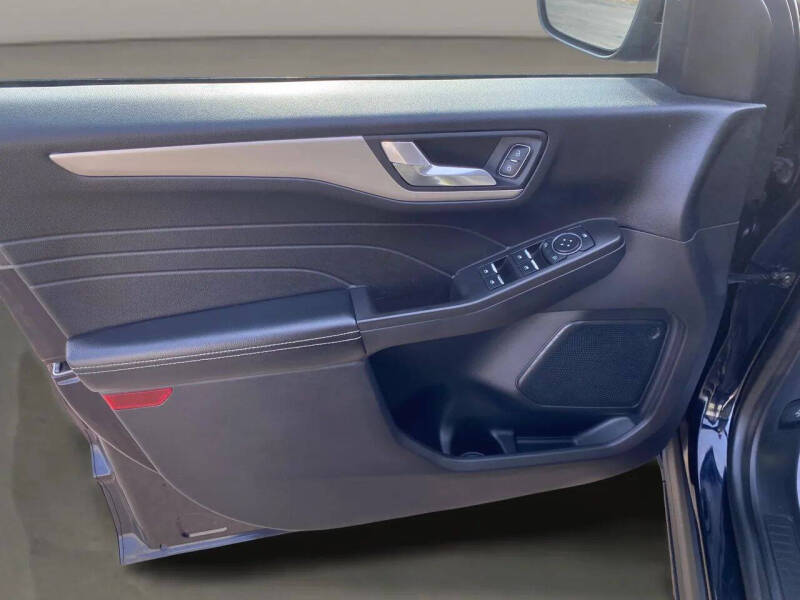 2021 Ford Escape Hybrid SE