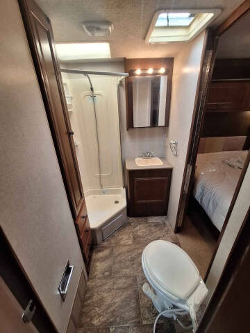 2014 Fleetwood RV Jamboree Searcher 31M