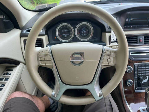 2012 Volvo XC70