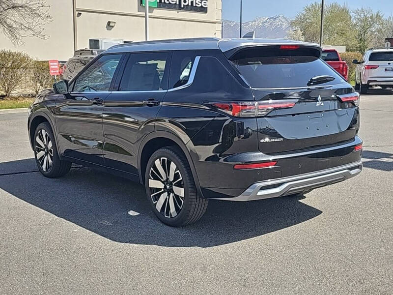 2025 Mitsubishi Outlander SEL Platinum Edition