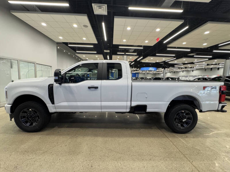 2025 Ford F-350 Super Duty XL