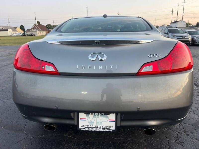2011 Infiniti G37 Coupe x