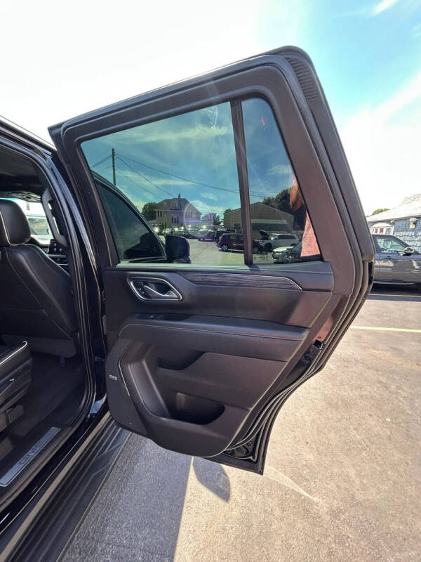 2021 GMC Yukon SLT