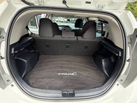 2013 Toyota Prius c Two