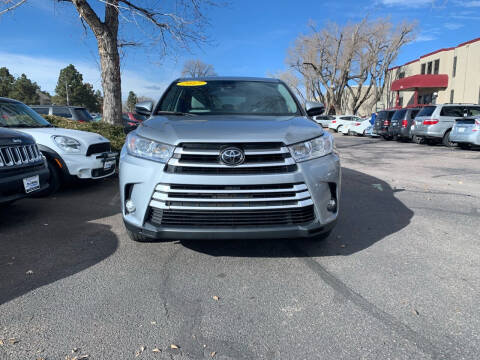 2017 Toyota Highlander for sale at Global Automotive Imports in Denver CO