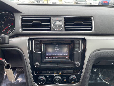 2016 Volkswagen Passat 1.8T S