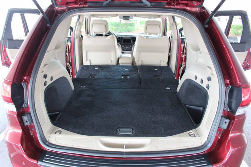 2020 Jeep Grand Cherokee Laredo