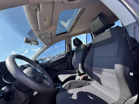 2011 Volkswagen Golf 2.5L