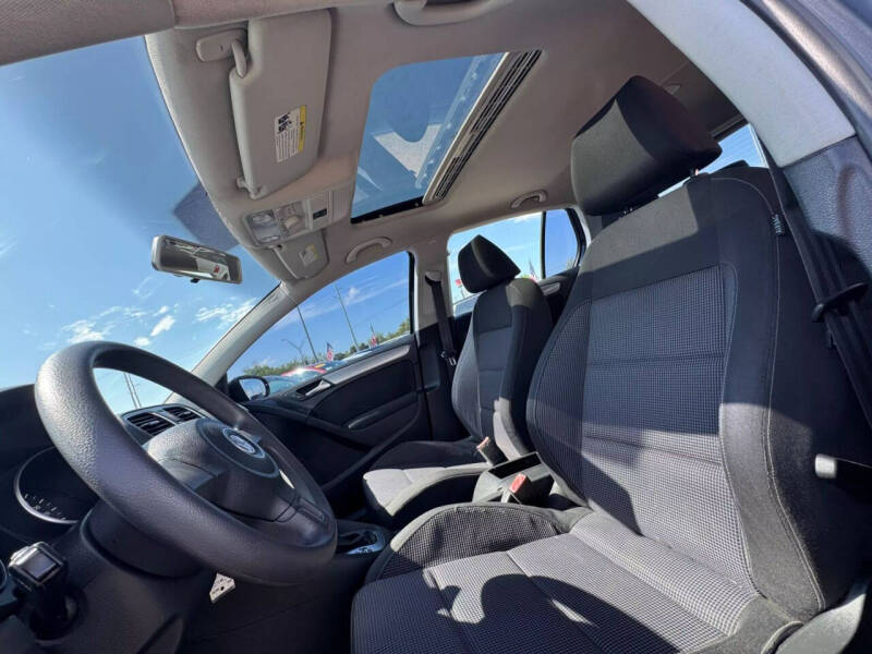 2011 Volkswagen Golf 2.5L