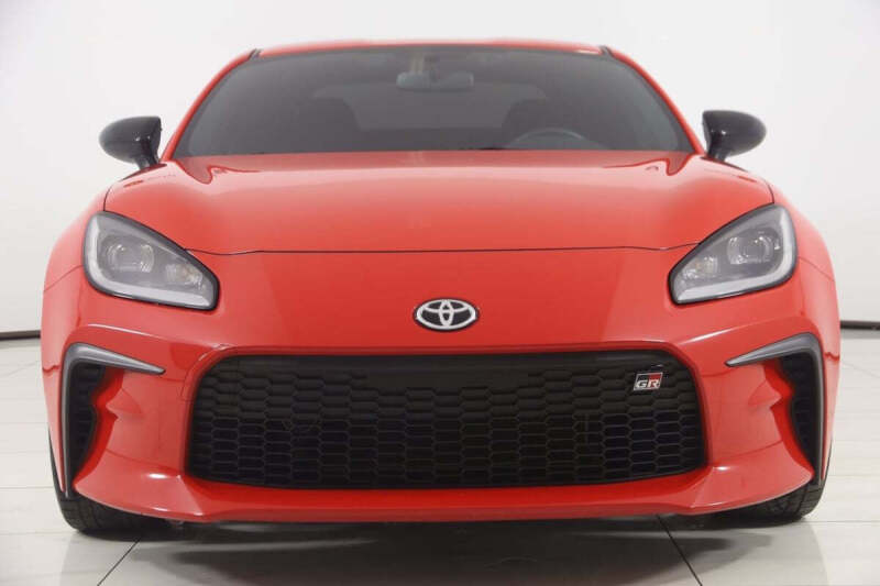 2024 Toyota GR86 Premium