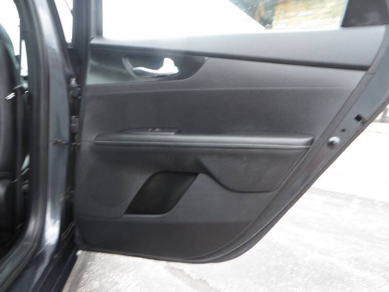 2021 Kia Forte GT Line