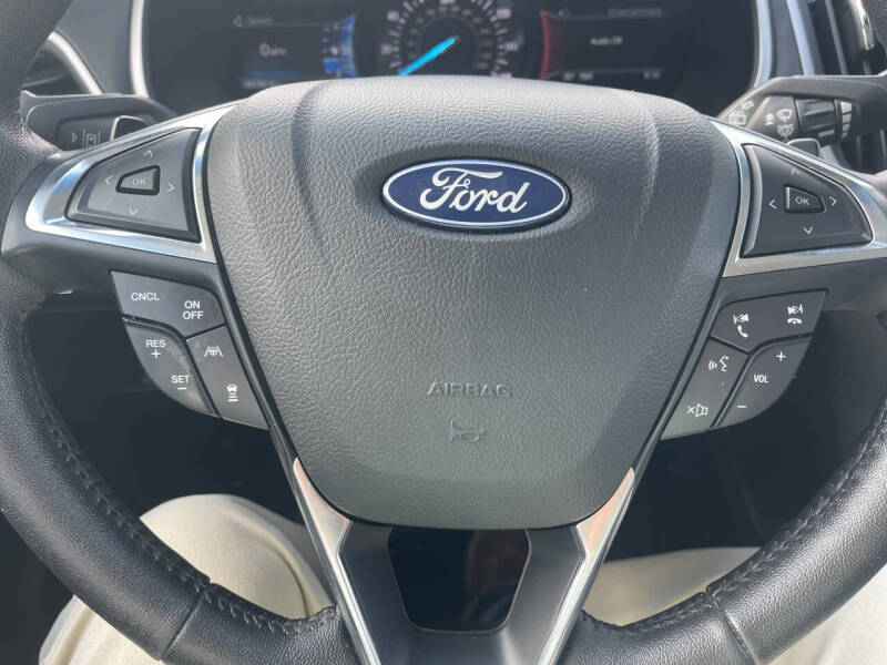 2020 Ford Edge SEL