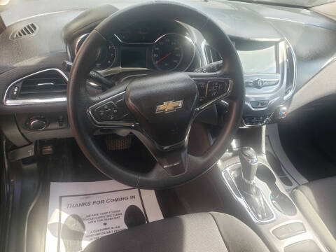 2017 Chevrolet Cruze LT Auto