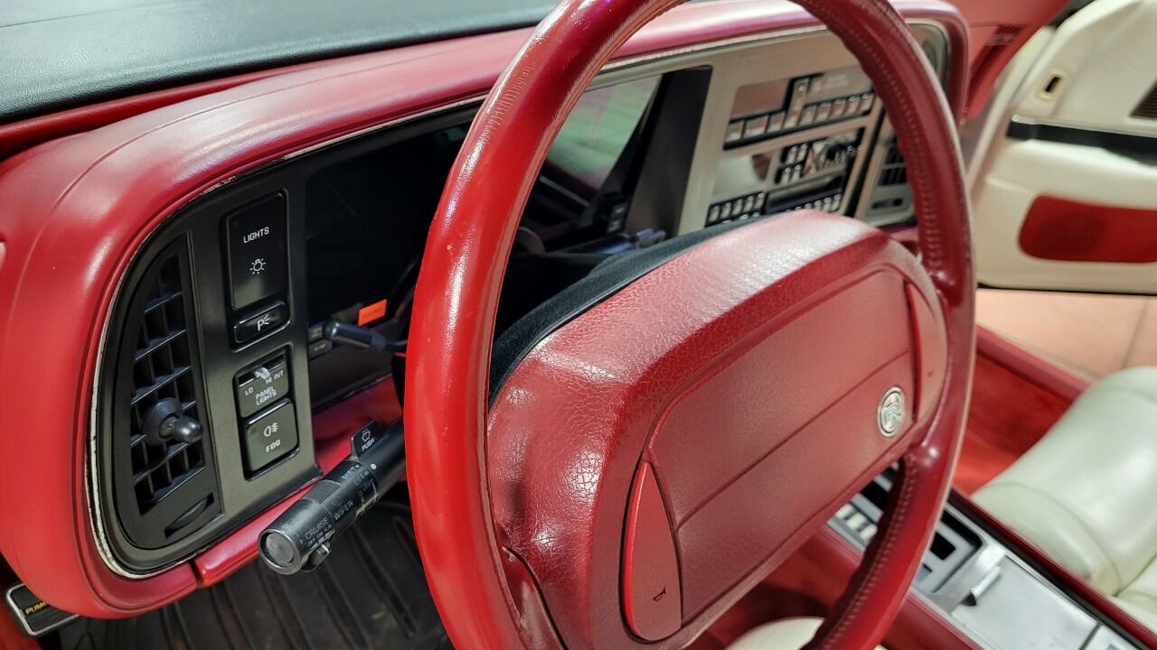 1990 Buick Reatta 119