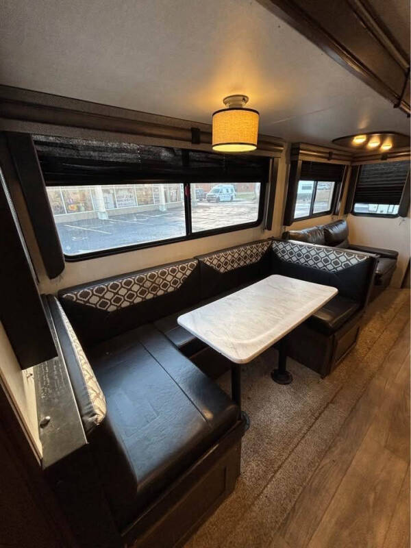 2021 Prime Time RV Lacrosse