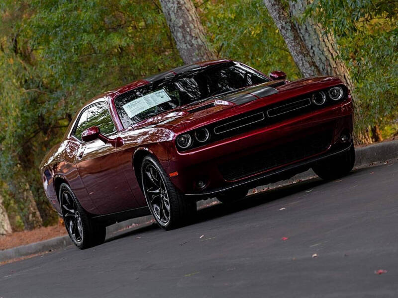 2018 Dodge Challenger SXT Plus
