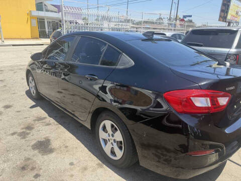 2017 Chevrolet Cruze LS Auto