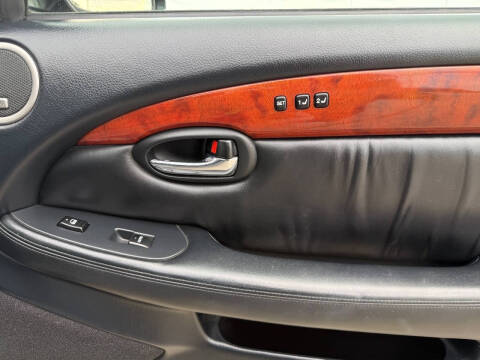 2002 Lexus SC 430
