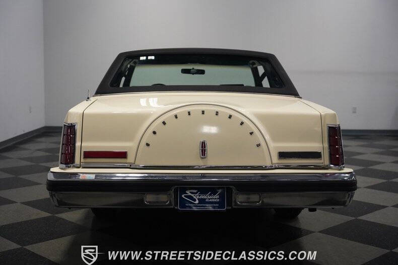 1982 Lincoln Mark VI