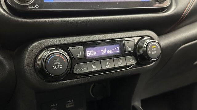 2022 Nissan Kicks SR