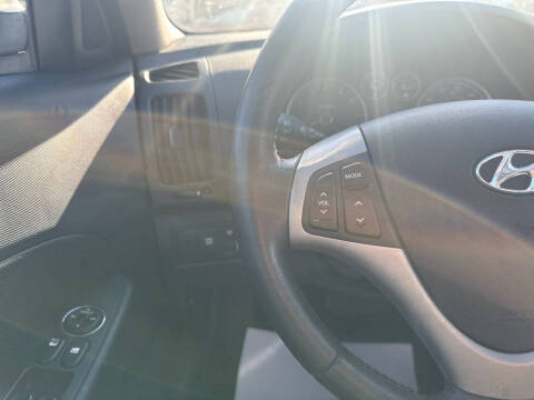 2011 Hyundai Elantra Touring SE