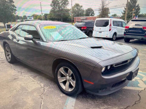 2017 Dodge Challenger SXT Plus
