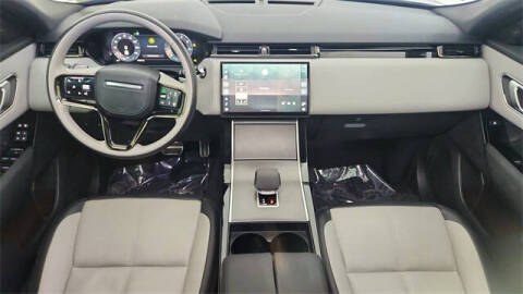 2024 Land Rover Range Rover Velar P250 Dynamic SE