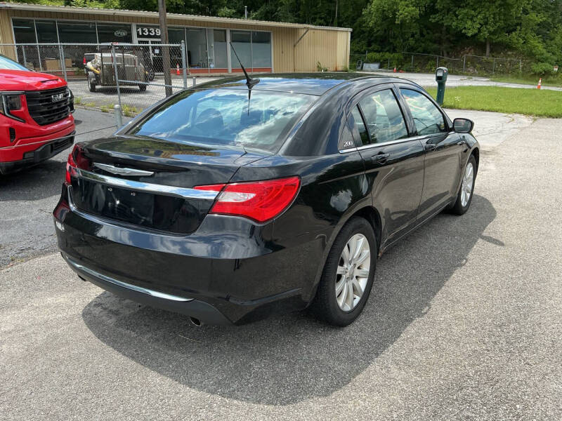 2011 Chrysler 200 Touring