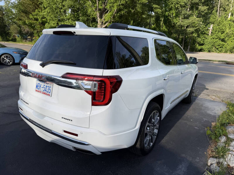 2023 GMC Acadia Denali