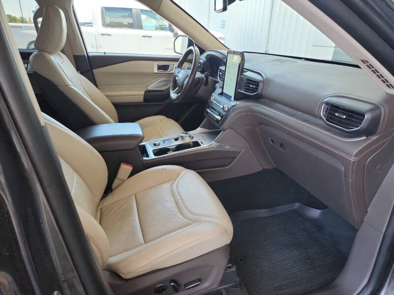 2020 Ford Explorer Platinum