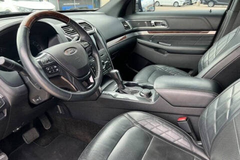 2017 Ford Explorer Platinum