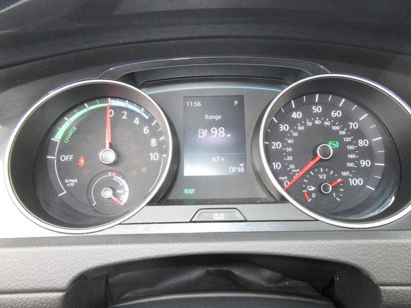 2019 Volkswagen e-Golf SE