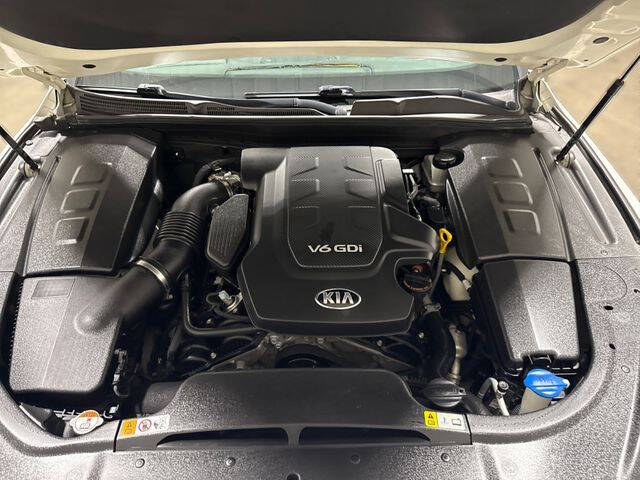 2016 Kia K900 Premium V6