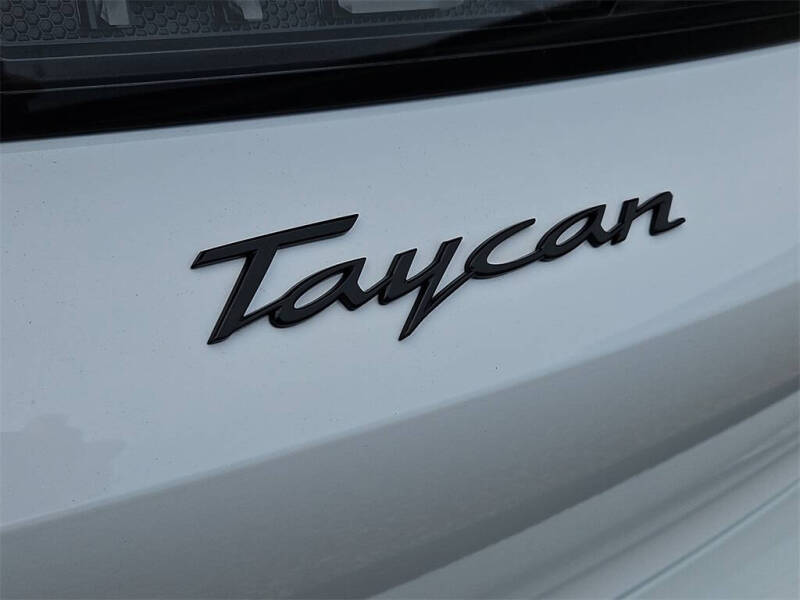2025 Porsche Taycan