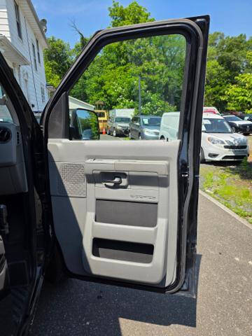 2009 Ford E-Series E-350 SD